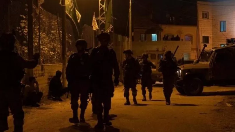 910 حاجزاً وبوابة لعزلهم عن العالم.. آخر تطورات الأحداث في الضفة الغربية