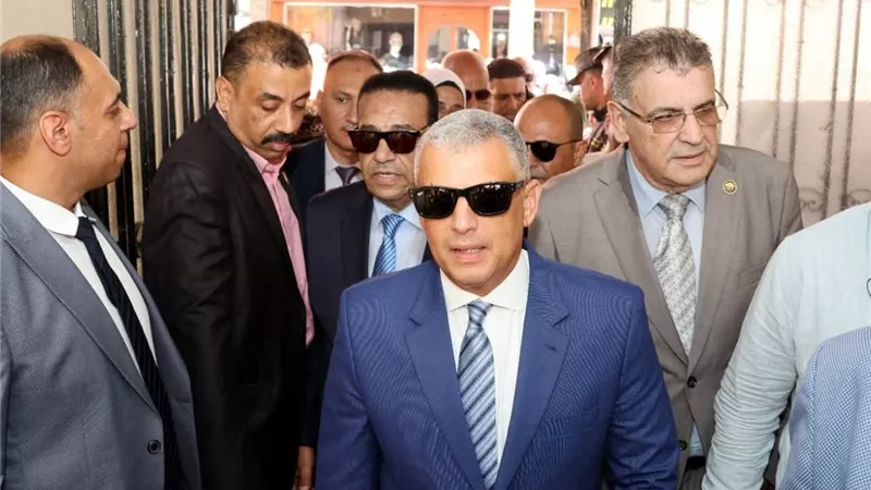 محافظ الإسماعيلية يتابع ثاني أيام انتخابات 