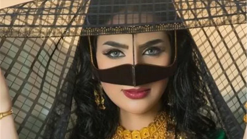 في يوم المرأة الإماراتية.. تعرف على لمساتها فى الموضة