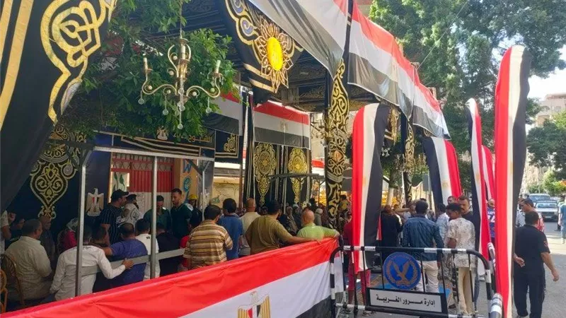 توافد المواطنين على لجان جولة الإعادة في انتخابات مجلس الشيوخ بالغربية 