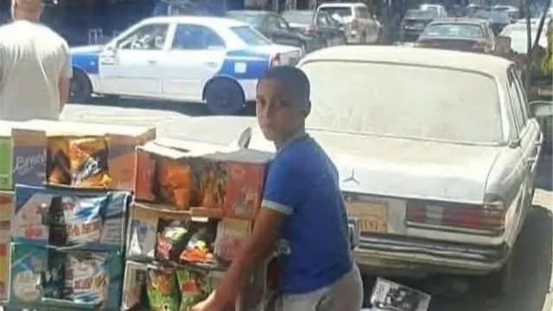 من محل والده ببورسعيد إلى مقابر سوهاج.. قصة عمار الذي قتلته الشهامة