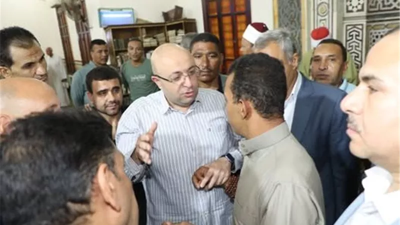 محافظ بني سويف يستمع لمطالب ومشاكل المواطنين 
