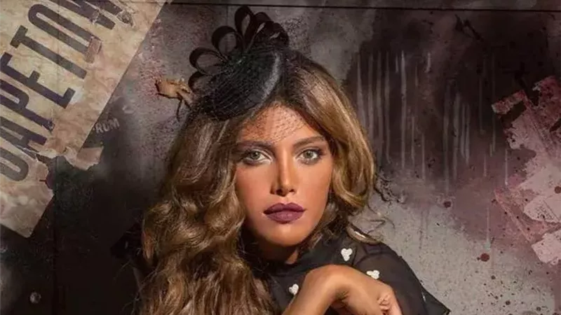 ريهام حجاج برفقة مجدي يعقوب في الساحل الشمالي 