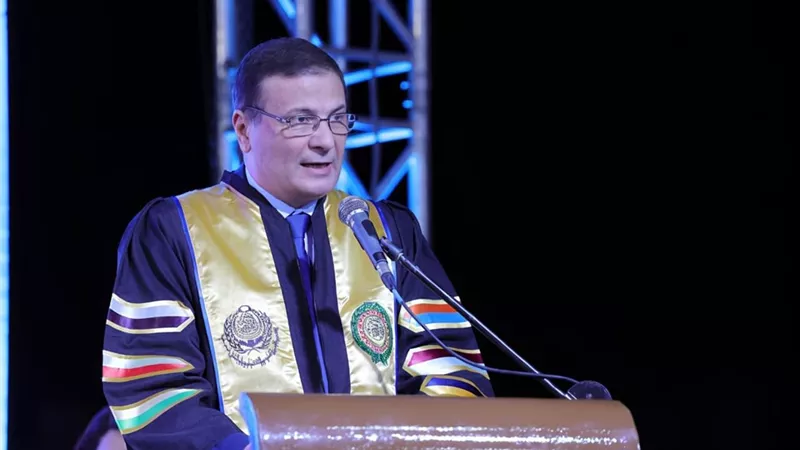 وزير الزراعة يشهد تخرج دفعة جديدة من الأكاديمية العربية بمدينة العلمين
