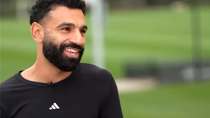 محمد صلاح: أؤدي صلاتي عندما استيقظ من النوم وهذا الفريق مرشح للقب الدوري الإنجليزي