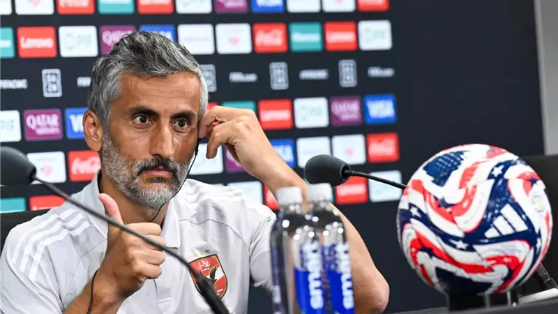 الأهلي يواجه بيراميدز في مواجهة حاسمة لمصير ريبيرو ويورتشيتش