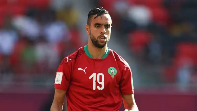 بعد غيابه عن مباراة الأهلي.. محمد الشيبي يغادر للمغرب للانتظام بتدريبات بلاده