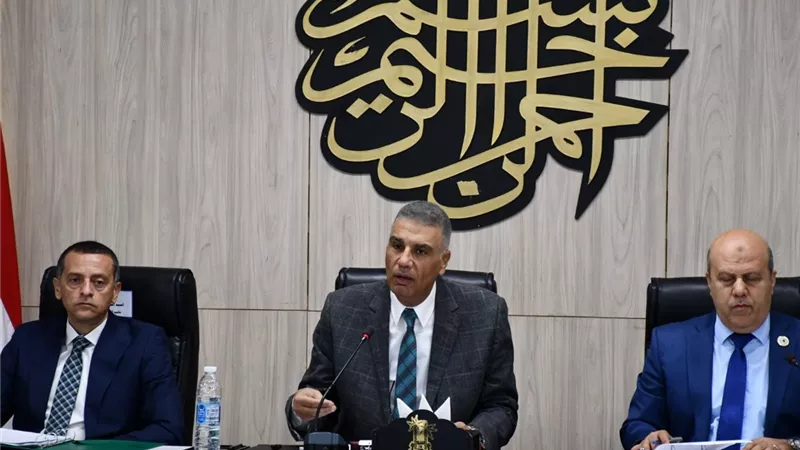 تصنيف الوحدات يحدد قيمة الإيجار.. محافظ أسوان يكشف ملامح القانون الجديد