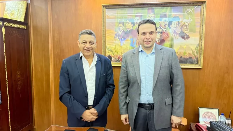 بينهم العسيري.. 