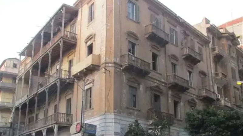العقارات الآيلة للسقوط مقابر جماعية بالإسكندرية 