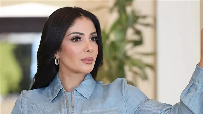 منى زكي تنتقم من زوجها في مسلسل «طالع نازل»