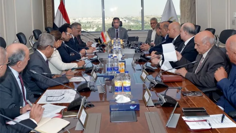 وزير التموين يتابع جهود تطوير منظومة تداول السلع وتعزيز مخزون السلع الأساسية