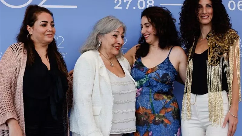 استقبال مؤثر لفيلم «بابا والقذافي» في عرضه العالمي الأول بمهرجان فينيسيا 