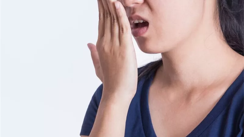 هل يسبب مرض السكري رائحة فم كريهة؟.. الأطباء يوضحون العلاقة والأسباب