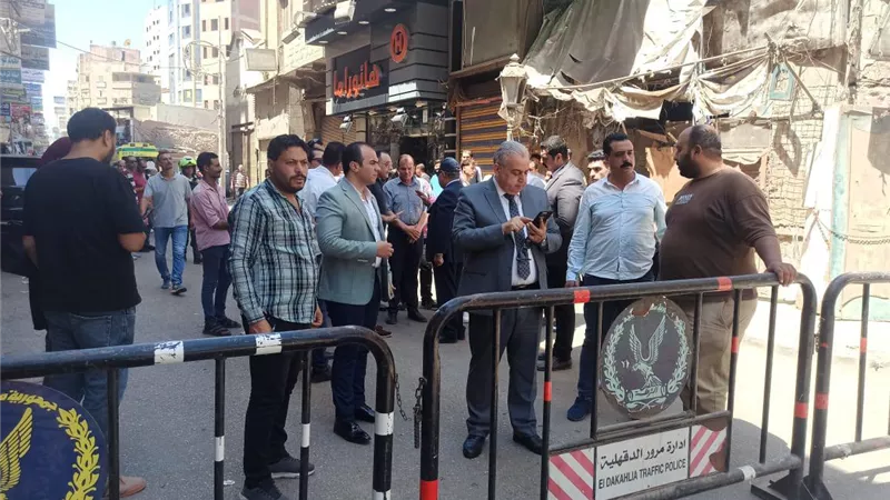 من الإزالة إلى الأزمة.. كيف تعاملت الدقهلية مع انهيار عقار المنصورة؟