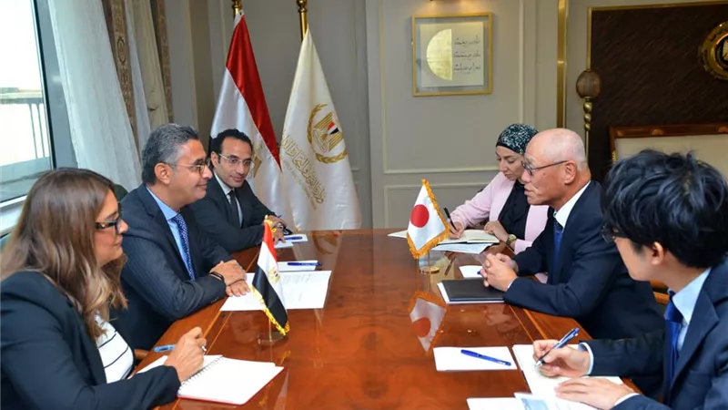 وزير التموين يبحث مع سفير اليابان تعزيز فرص الاستثمار والتعاون المشترك