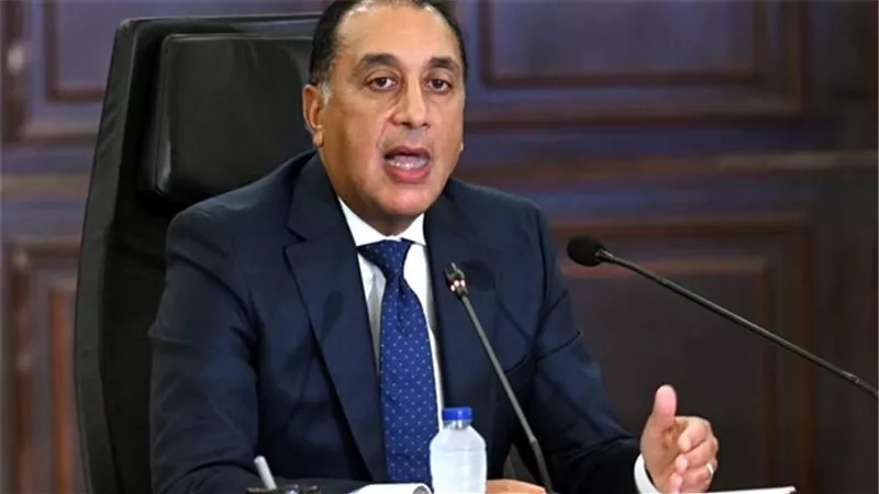 رئيس الوزراء: العالم يواجه أصعب أزمة اقتصادية منذ قرن 