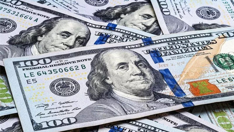 الدولار يتباين في ختام تعاملات الإثنين.. أعلى سعر 48.69 جنيه وأقل 48.46 جنيه