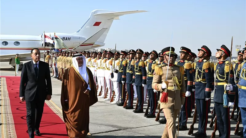 رئيس الوزراء يستقبل ولي عهد البحرين.. ومباحثات مصرية بحرينية غدًا
