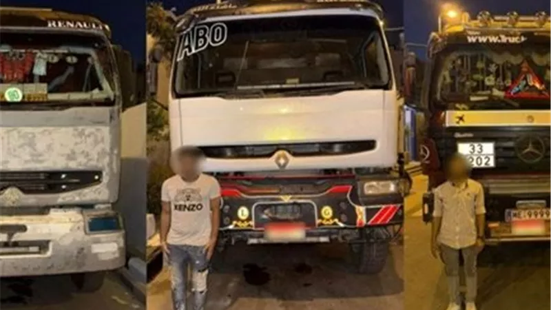 الداخلية تكشف ملابسات فيديو اصطدام 3 سيارات نقل بأخرى عمدًا