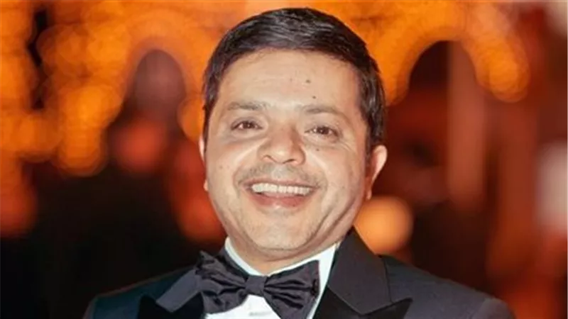 قبل عرضه في موسم الرياض.. شاهد بوستر «تاجر السعادة» لـ محمد هنيدي