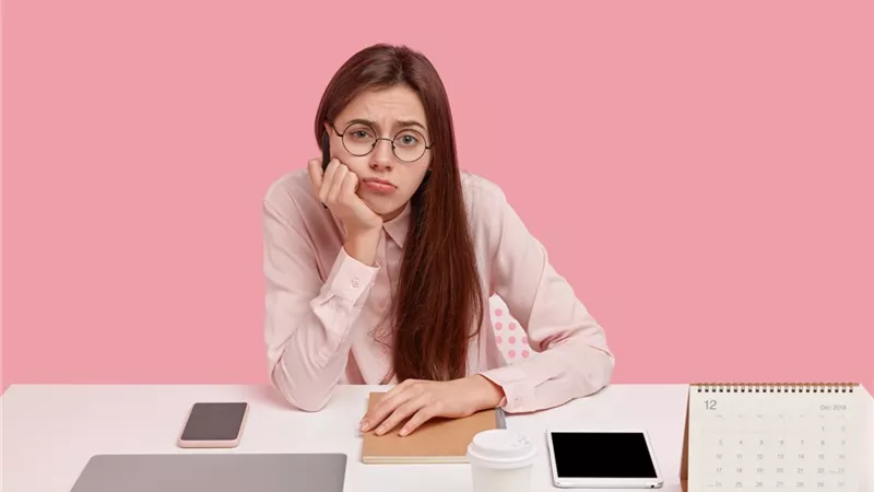 تجنبيها.. عادات تستهلك طاقتك العاطفية في صمت 