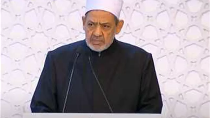 شيخ الأزهر للرئيس السيسي: نُقدِّر موقفكم الثابت لحماية القضية الفلسطينية ورفضكم للتهجير