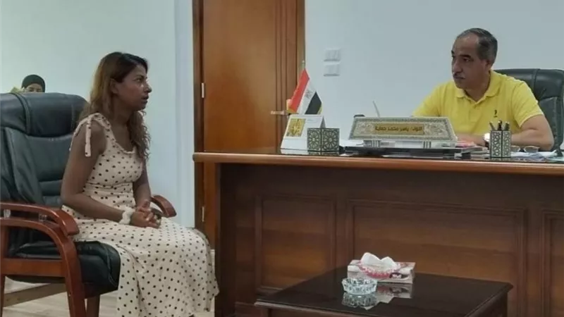 رئيس مدينة الغردقة يناقش 11 طلبًا للمواطنين ويؤكد الالتزام بالقانون
