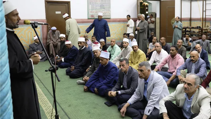 محافظ أسوان يشهد احتفال مديرية الأوقاف بذكرى المولد النبوى
