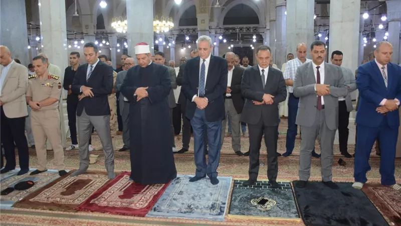 محافظ الغربية يشهد الاحتفال الرسمي بذكرى المولد النبوي بالمسجد الأحمدي
