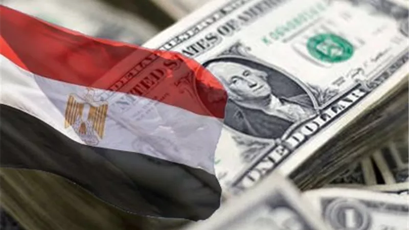انتعاشة الجنيه.. تراجع سعر صرف الدولار اليوم في بداية التعاملات