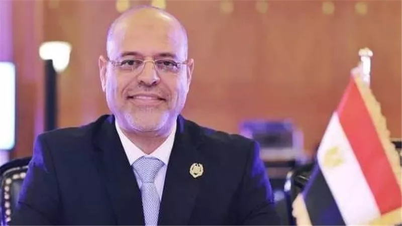 مهنة مُدرب جيم بالإمارات بمقابل مالي ضخم.. العمل تكشف حقيقة الإعلان المثير للجدل 