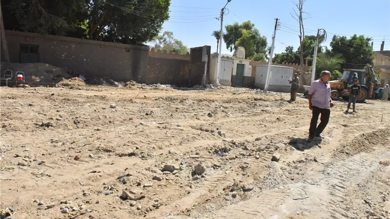  محافظ أسيوط يطلق المرحلة الثانية من تطوير عرب المدابغ 