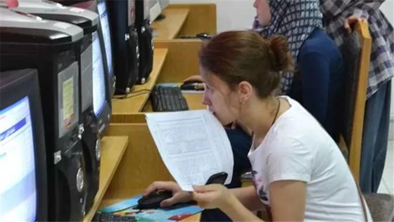 أخر فرصة لطلاب المرحلة الثالثة.. إغلاق التنسيق الإلكتروني مساء اليوم