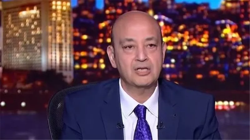 عمرو أديب يبكى على الهواء بسبب مشهد مؤثر لطفل «فلسطيني» | فيديو