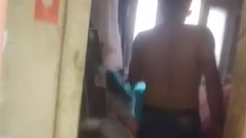 أمن الجيزة يفحص فيديو اعتداء شاب على والدته ببولاق الدكرور