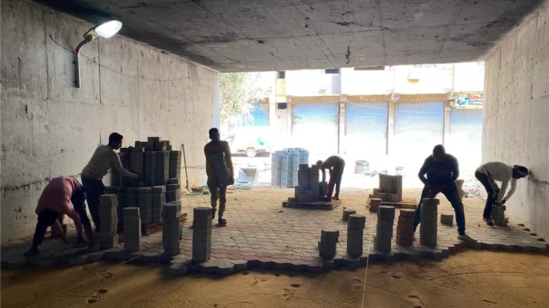 محافظ الجيزة: بدء أعمال تطوير ورفع كفاءة نفق مدينة الرحمن بالهرم