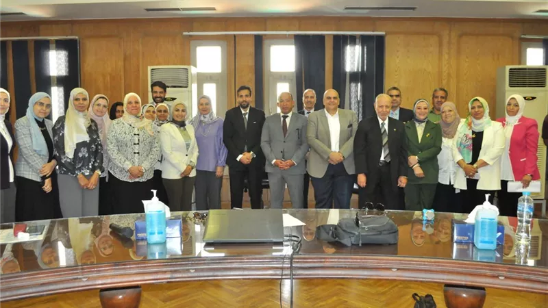 تجديد شهادتي الأيزو لطب قصر العيني في الجودة والمؤسسات التعليمية