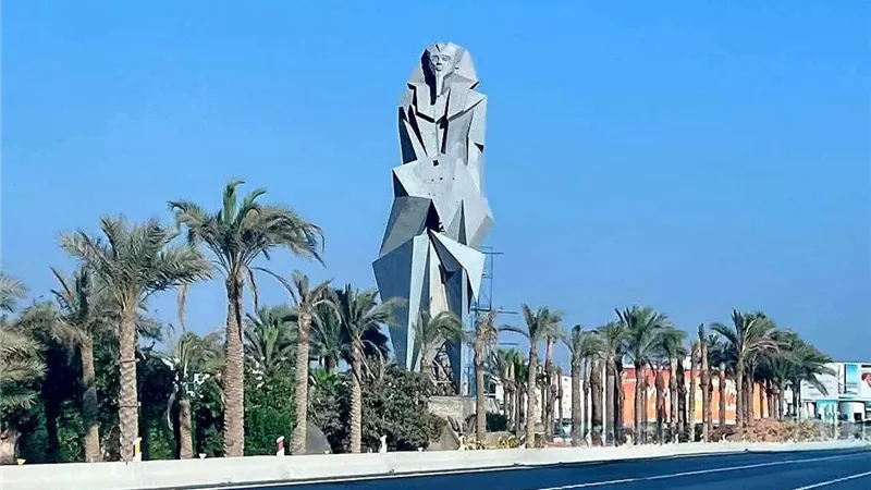 أشرف رضا: “مجسم رمسيس المعاصر” إضافة فنية مميزة وحراك جماهيري صحي