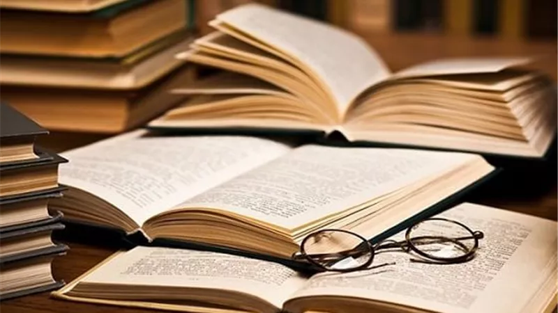 القراءة في أزمة.. تراجع ملموس وحلول لإحياء العادة