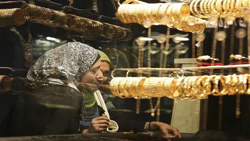 ما علاقة سعر الذهب بـ «الحروب والأزمات»؟ .. محسن السعيد يجيب| فيديو