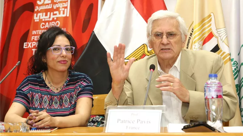 تفاصيل لقاء البروفيسور باتريس بافيز في مهرجان القاهرة الدولي للمسرح