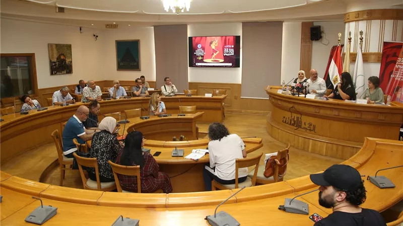 مهرجان المسرح التجريبي يكرّم اسم هناء عبد الفتاح بمشاركة زملائه وتلاميذه