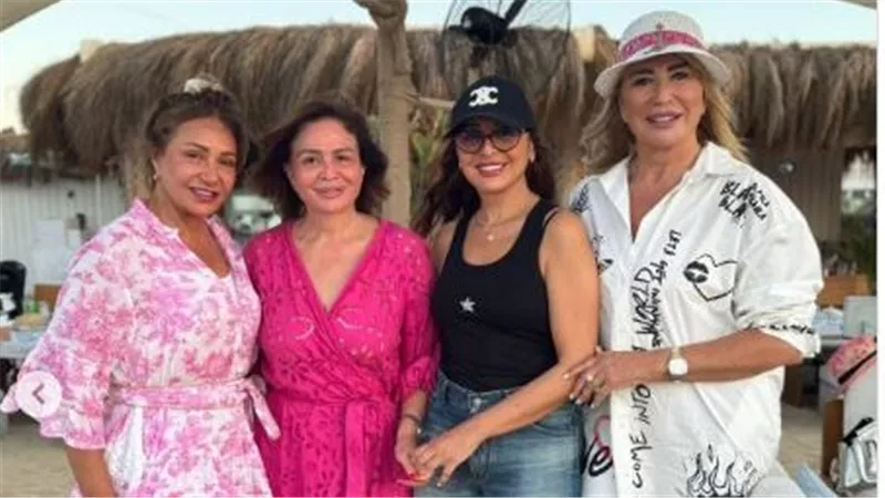 يوم حلو.. ليلي علوي توجه رسالة لـأنغام بعد مقابلتهما في الساحل الشمالي