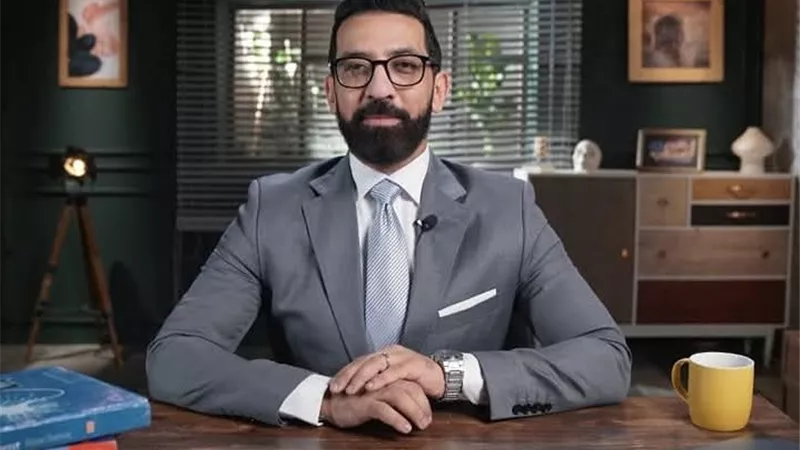 استشاري بقصر العيني يحذر من زيادة هجرة الأطباء: «ستندمون»