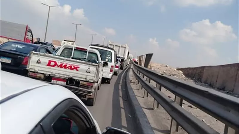 النشرة المرورية| كثافات متحركة ببعض المحاور في القاهرة والجيزة خلال الذروة الصباحية