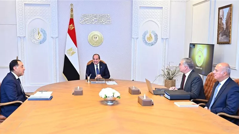  الرئيس يؤكد على أهمية الحوافز والتيسيرات لتعزيز حجم الاستثمارات في قطاع البترول