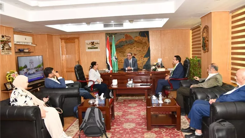  الفيوم والتنمية المحلية يناقشان آليات تحديث الهيكل التنظيمي والوصف الوظيفي 