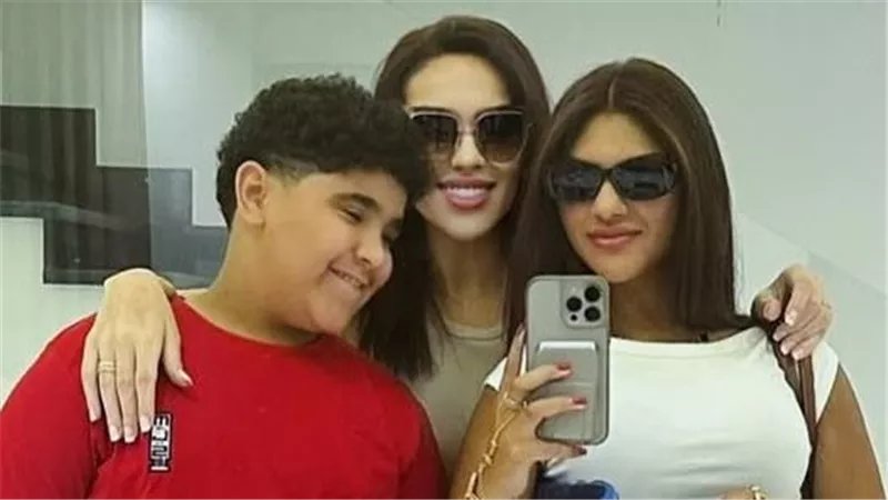 مي فاروق برفقة أبنائها بالعام الدراسي الجديد: سنة جديدة مليانة نجاح وستر
