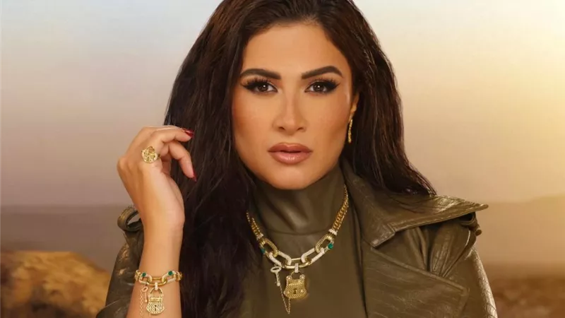 «الفن لسة بخير».. احتفال الوسط الفني بعيد ميلاد ياسمين عبد العزيز